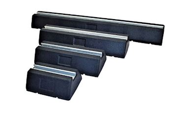 SFR 600 Rubber balk - 600x180x95mm incl. boutenset pr/st